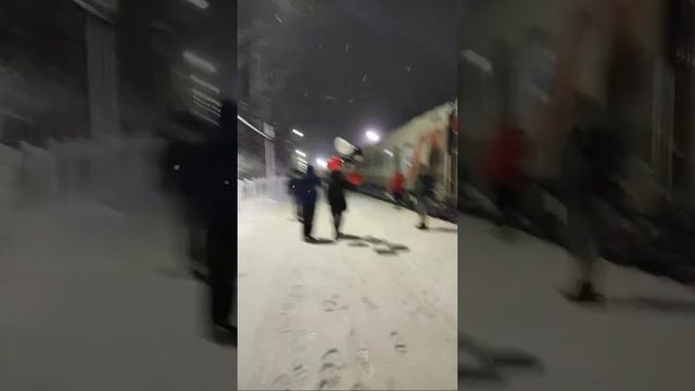 Всем Привет / встреча сына на вокзале смотреть онлайн