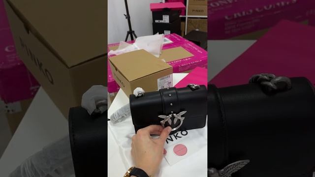 обзор: сумка PINKO LOVE MINI ICON SIMPLY AW21/22 LIMOUSINE BLACK SILVER оригинал смотреть онлайн