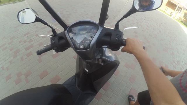 Обзор мотоцикла Honda SH125 и тест драйв, разгон. Сколько поедет скутер? смотреть онлайн
