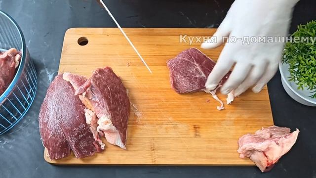 ВКУСНЯШКИ ДЛЯ СОБАК СВОИМИ РУКАМИ | ГОТОВИМ СОБАЧЬИ ЛАКОМСТВА В ДОМАШНИХ УСЛОВИЯХ смотреть онлайн
