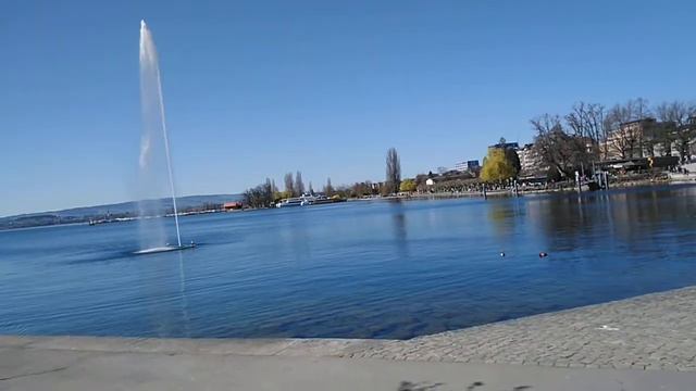 Suisse. Switzerland. Zug. Швейцария. Цуг. Прогулка по набережной Цуга. Фонтан в Цуге.