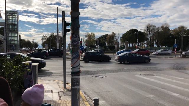 Рождественская прогулка по Афинам смотреть онлайн