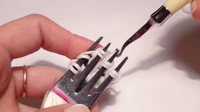 3d ФУТБОЛЬНЫЙ МЯЧ на двух вилках, БЕЗ СТАНКА, Радужки Rainbow Loom смотреть онлайн