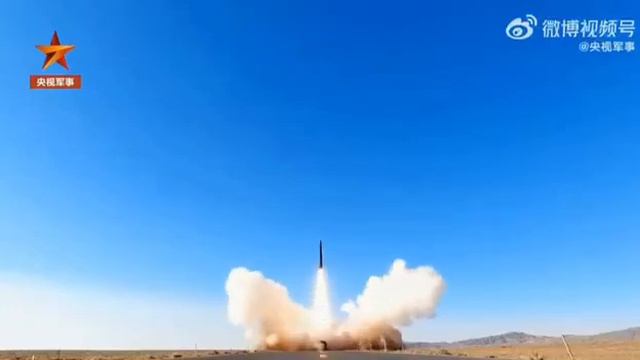 Китай запускает сверхзвуковую ракету 120 км от Тайваня смотреть онлайн