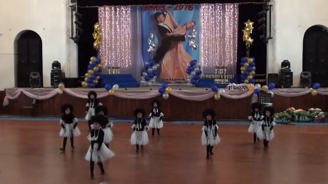 "Gloria Dance"(Нальчик) - Папуасы смотреть онлайн