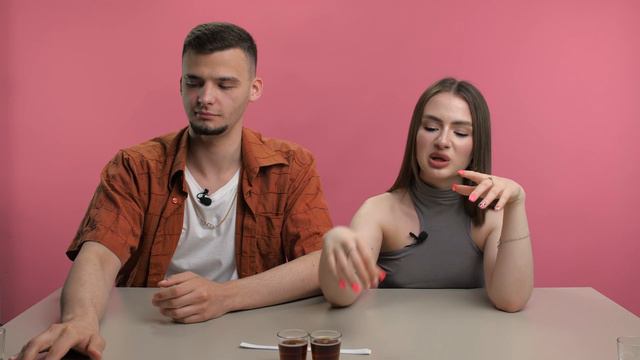 «Правда или выпивка» | Грязные вопросы | KSWM смотреть онлайн