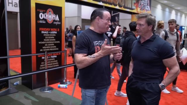 Palumbo's CONTROVERSIAL Take on Ms. Olympia Finals смотреть онлайн