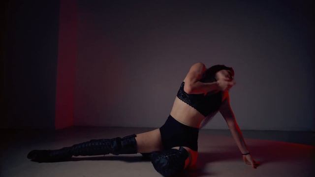 Taras - Мокрые ресницы | choreo by Lera Kazanina | strip dance frame up Стрип пластика танцы смотреть онлайн