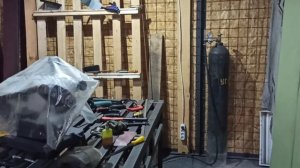 Зимние будни производства доборных элементов и мебели лофт