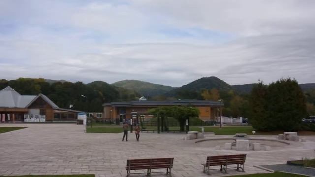 [Onneyu Rest place] Travel Hokkaido Kitami 北見市の道の駅～おんねゆ温泉、北の道の駅　からくりハト時計塔 смотреть онлайн