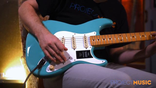 Fender American Vintage II 57 Strat or Fender Vintera 50s Strat? смотреть онлайн