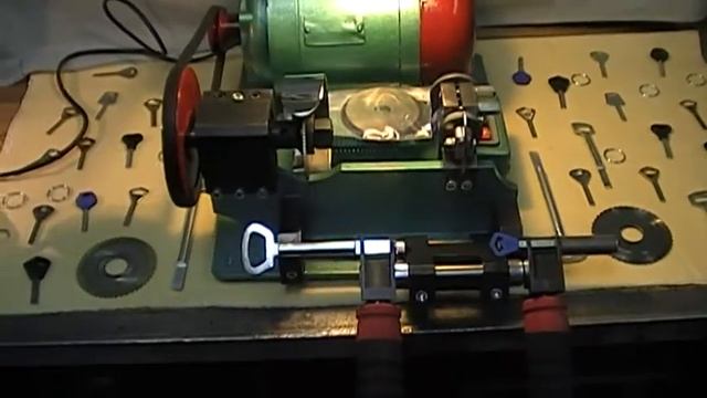 станки для ключей финский станок производство Маккей смотреть онлайн