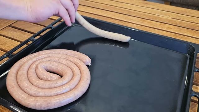 Приготовление колбасок Папа Гриль смотреть онлайн