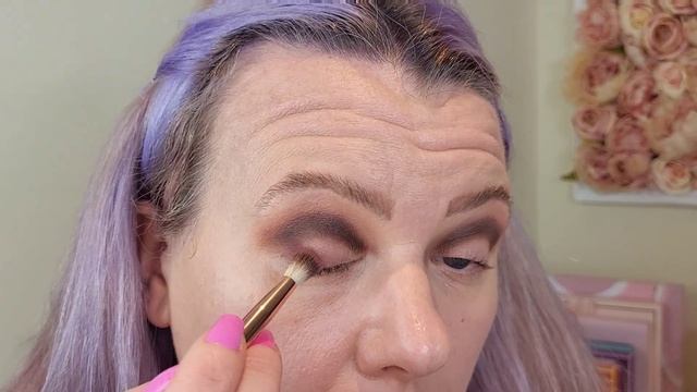 TESTING NEW MAKEUP Rare Beauty Tinted Moisturiser, BPerfect Cronzer | Clare Walch смотреть онлайн