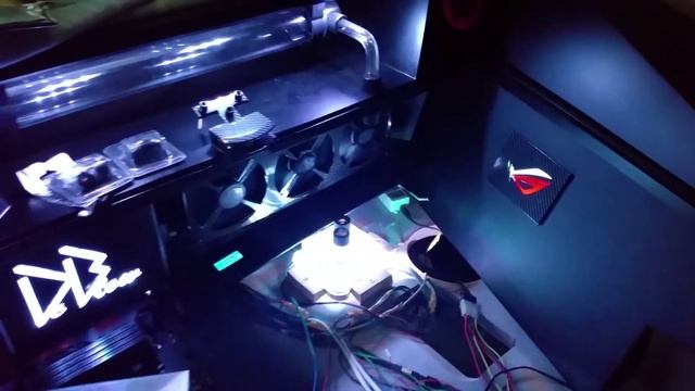 ULTIMATE Custom PC MOD & DESK Build (part 3) смотреть онлайн