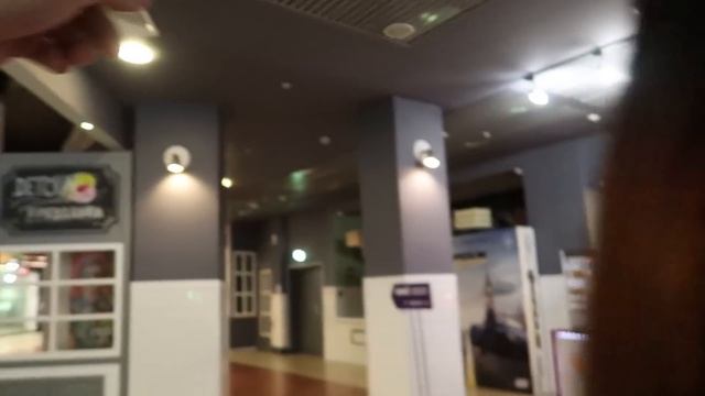 ЧТО КУПИТ ДЕРЕВЕНСКАЯ НА 40000 РУБЛЕЙ | КУПИЛИ АЙФОН / SetPos смотреть онлайн