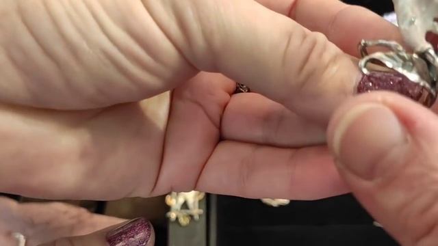 АНТИКВАРНАЯ ЯРМАРКА "КИЕВСКАЯ СТАРИНА" 2021. Такого нет нигде! Цены. Вещи СССР. Серебро СССР. смотреть онлайн