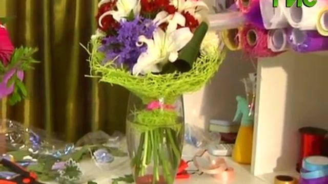 Семь пятниц. 5 июля 2013 г. Собираем самую модную цветочную композицию смотреть онлайн