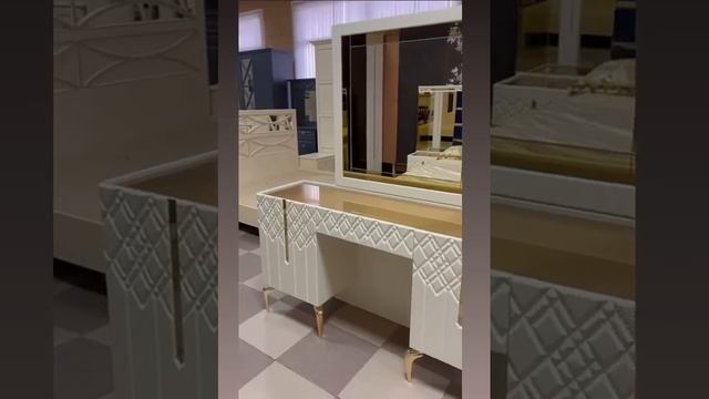 Спальня Рианна 6 ДверФабрика Миал Кровать 180/200Цена 89500Без матраса Пуфик Тоже В Комплекте?? смотреть онлайн