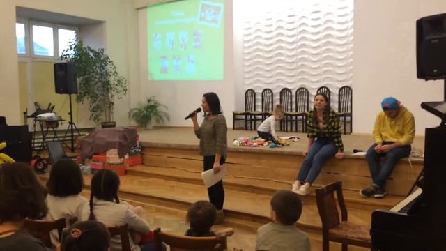 детская программа "Gwiazdkowa niespodzianka" в Варшаве (Польша) 28.01.18г. смотреть онлайн