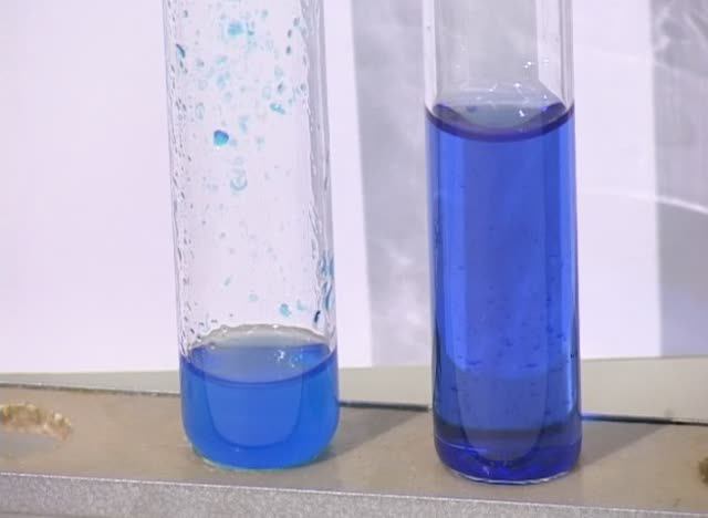 Химия. Опыты. Органика. Взаимодействие многоатомных спиртов с гидроксидом меди смотреть онлайн