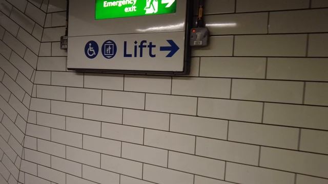 Развалятся ли старые станции метро Лондона? смотреть онлайн