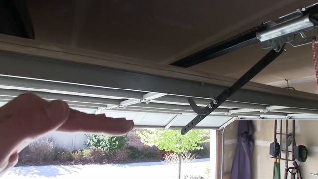 Garage Door won't stay closed or opens too far - Limit & Force Adjustment Liftmaster смотреть онлайн