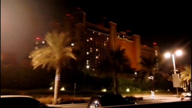 ATLANTIS AQUAVENTURE WATER PARK/PALM HOTEL /DUBAI UAE смотреть онлайн