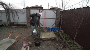 Как сделать!!! Плитку во дворе своими руками?