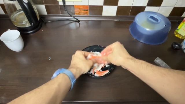 ИДЕАЛЬНЫЙ КУКИНГ. ЖЁЛТЫЕ ПЕЛЬМЕНИ ИЗ МЯСА КРАБА! смотреть онлайн