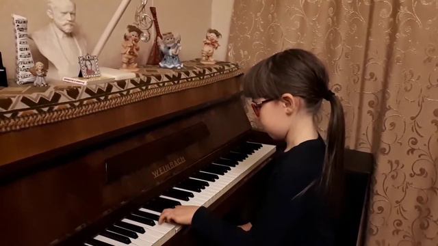 Аня Самосенко. Октябрь-2017. Упр-е по Карлу Черни "Колобок" смотреть онлайн