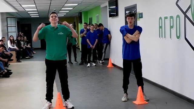 Спортивная игра "Веселые старты" смотреть онлайн