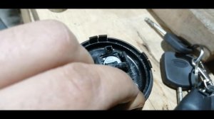 Замена личинки крышки топливного бака Транзит 00-06 года