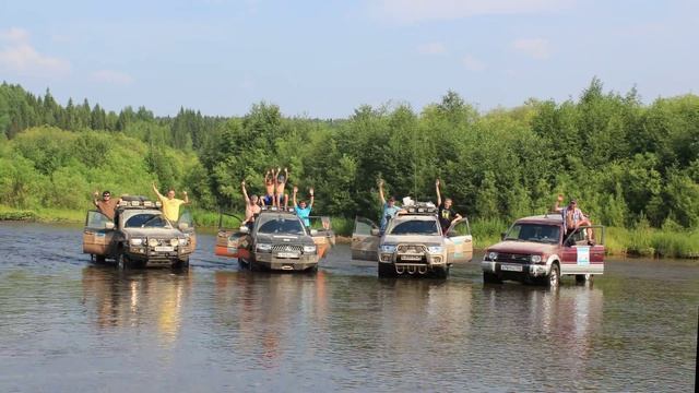 Уральский рейд (Russian off-road) смотреть онлайн