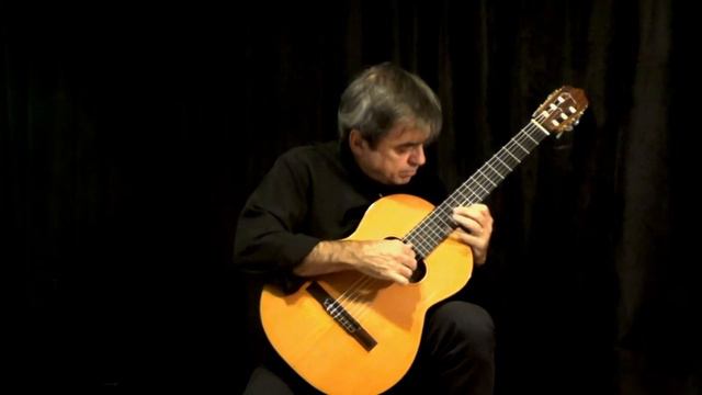 PIGGIES (The Beatles) classical guitar by Carlos Piegari смотреть онлайн