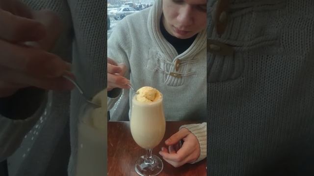 Учимся пить дабл капучино айс с пломбиром, кофехаус смотреть онлайн