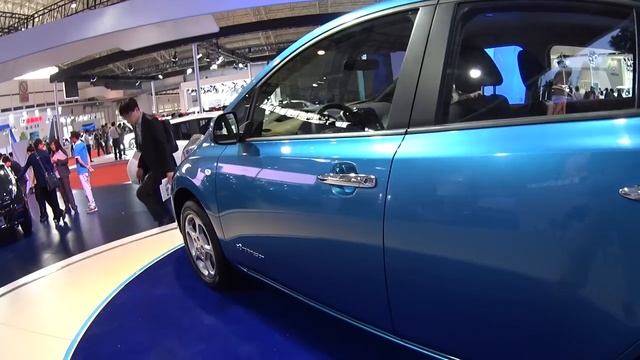 The 2016, 2017 Electric Chinese vehicle Venucia Chengfeng E30 EV in China смотреть онлайн