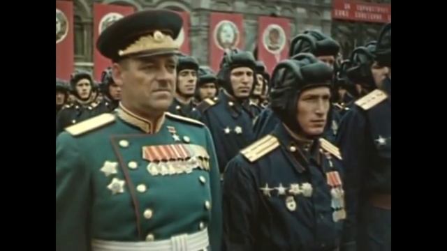 Парадът на Победата от 1945 г. - оригинални кадри смотреть онлайн