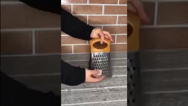 Точим кухонную терку.