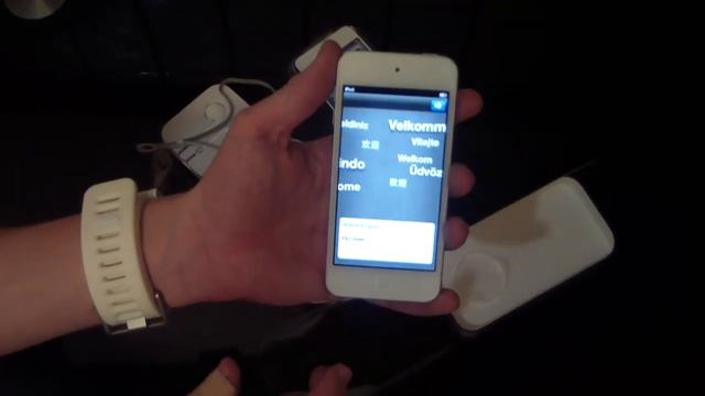 iPod touch 5 - распаковка и первые впечатления!!! смотреть онлайн