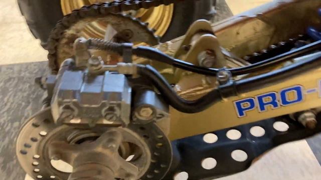 1985 vs 1986 Honda ATC250r three wheeler differences. D&A Restorations. смотреть онлайн