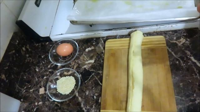 Рулетики из Слоёного Теста с Тахиной Mini Puff Pastry Rolls With Tahini смотреть онлайн