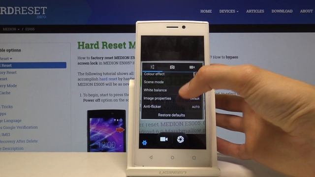 How to Reset Camera in MEDION E5005 - Restore Camera Defaults смотреть онлайн