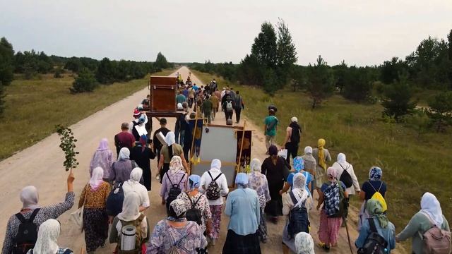 Патриарший экзарх возглавил крестный ход из Жировичей в Минск в четвертый день молитвенного шествия смотреть онлайн