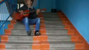 Авторская песня про любовь  под гитару Парень классно спел  красивый голос  480p