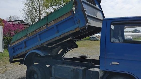 KS AUTO EXPORTS 1993 Mazda Titan dump blue 0973