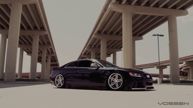 Заниженная Audi S5 на 20'' дисках Vossen VVS-CV5