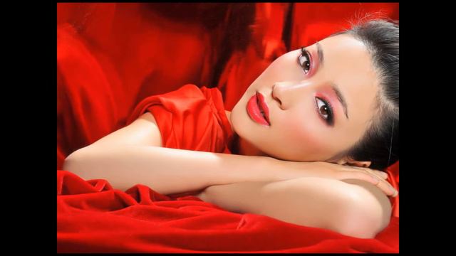 Kirsty Hawkshaw & Ulrich Schnauss Meteors (Beautiful Women Vol.12) смотреть онлайн