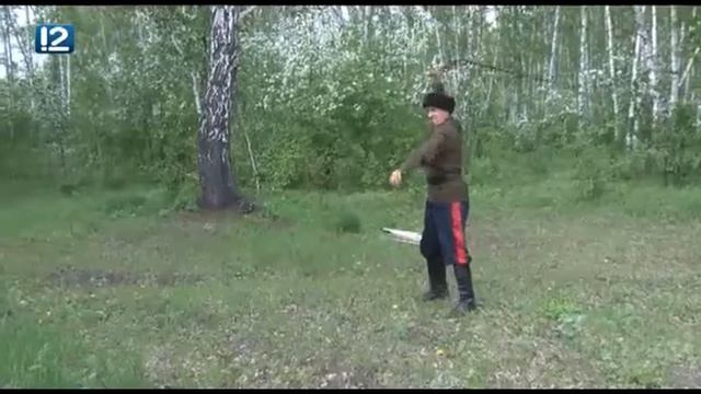 Омич плетёт оружие