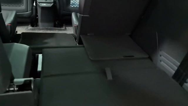 Обзор пежо 5008 2G - салон